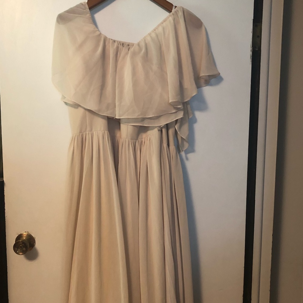 Revelry Abigail champagne Plus Size Dress